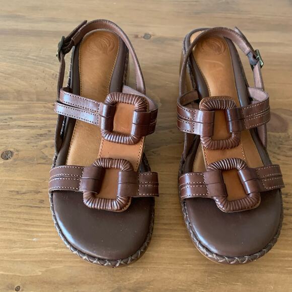 Nurture Sandals Brown Women's Size 8M Open Toe Sling Back - Picture 2 of 11